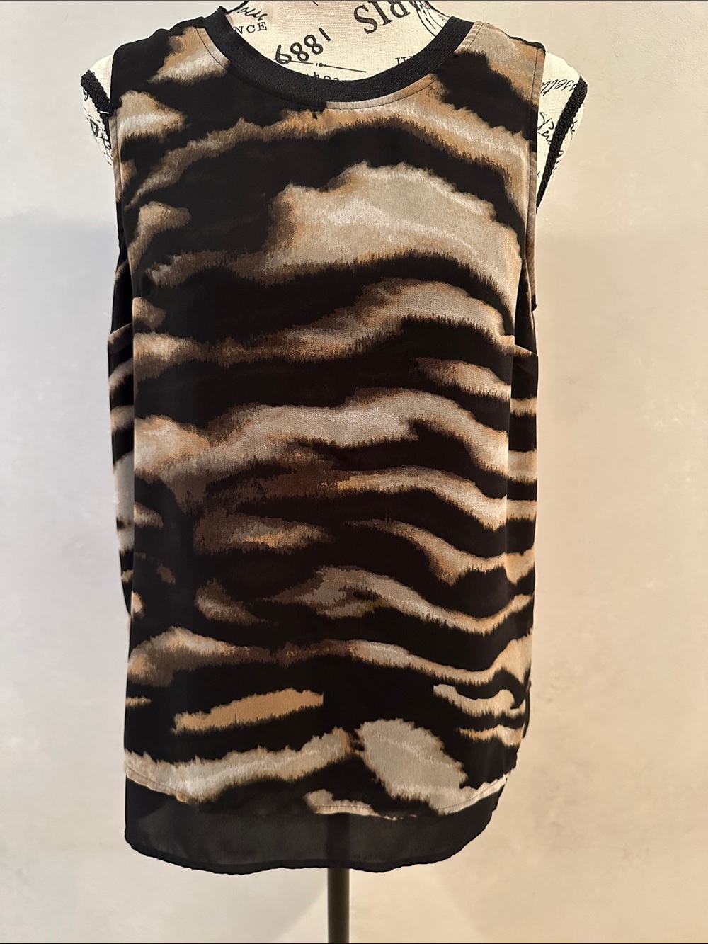 Sleeveless Animal Print Blouse in Black and Tan